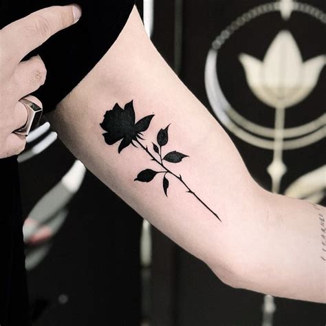 10 ideas de Tatuajes Rosas negras